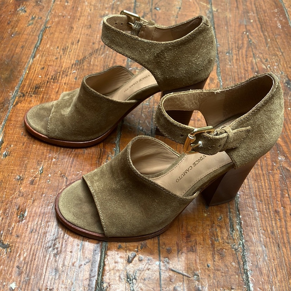 Vince Camuto suede sandals 5M - Picture 6 of 6